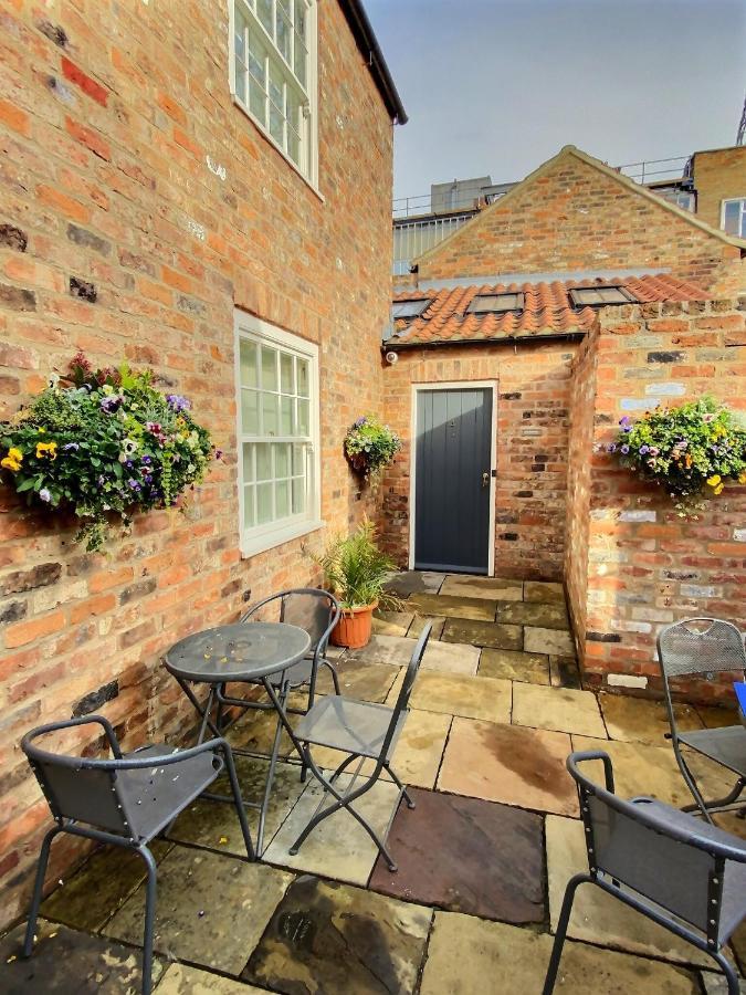 The Mitchell Villa York Bagian luar foto