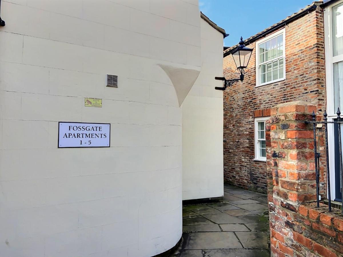 The Mitchell Villa York Bagian luar foto