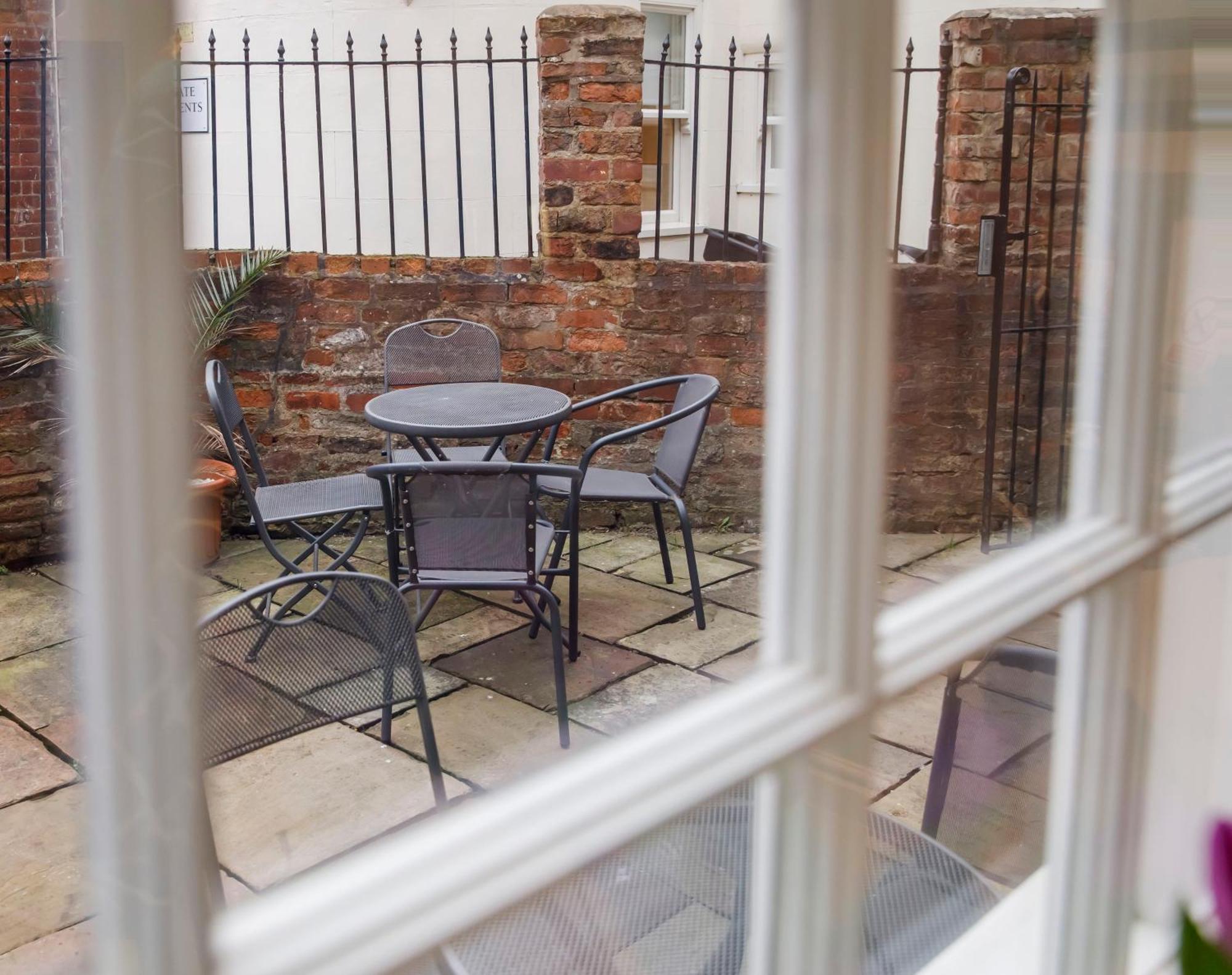 The Mitchell Villa York Bagian luar foto